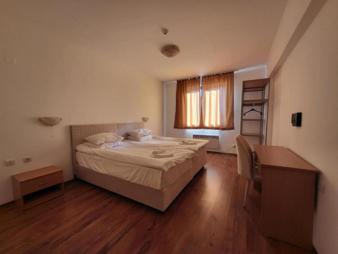 Silver Hills Rooms & Apartments With Free Parking 斯莫梁 外观 照片