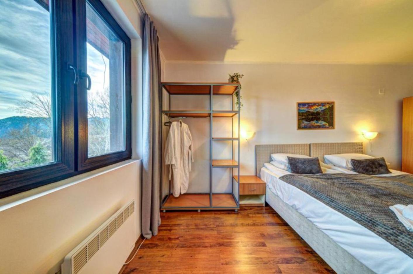 Silver Hills Rooms & Apartments With Free Parking 斯莫梁 外观 照片