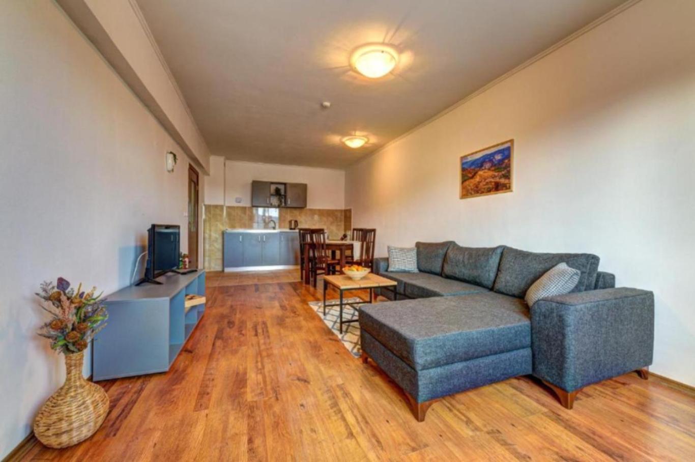 Silver Hills Rooms & Apartments With Free Parking 斯莫梁 外观 照片