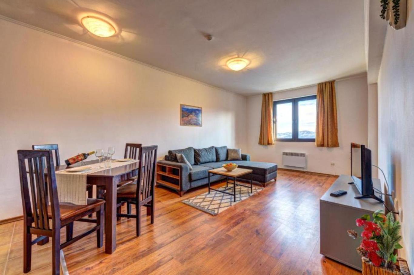 Silver Hills Rooms & Apartments With Free Parking 斯莫梁 外观 照片