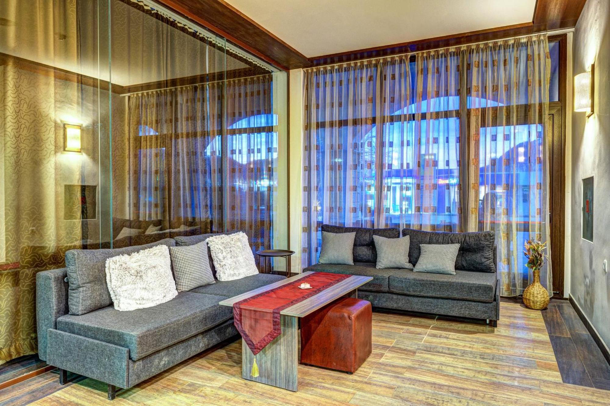 Silver Hills Rooms & Apartments With Free Parking 斯莫梁 外观 照片